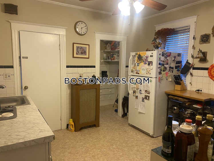 Frederick Ave., Medford