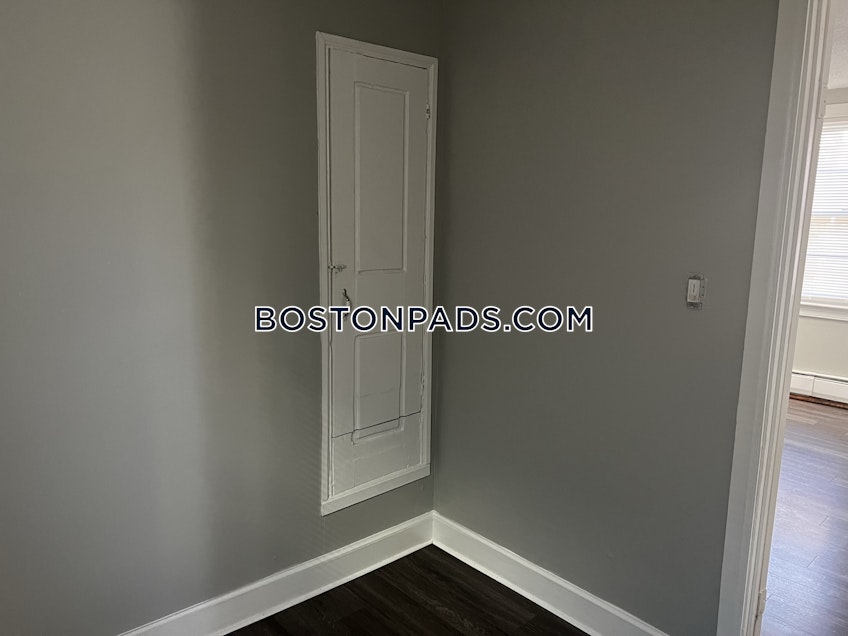 Chelsea - $2,275+ /month