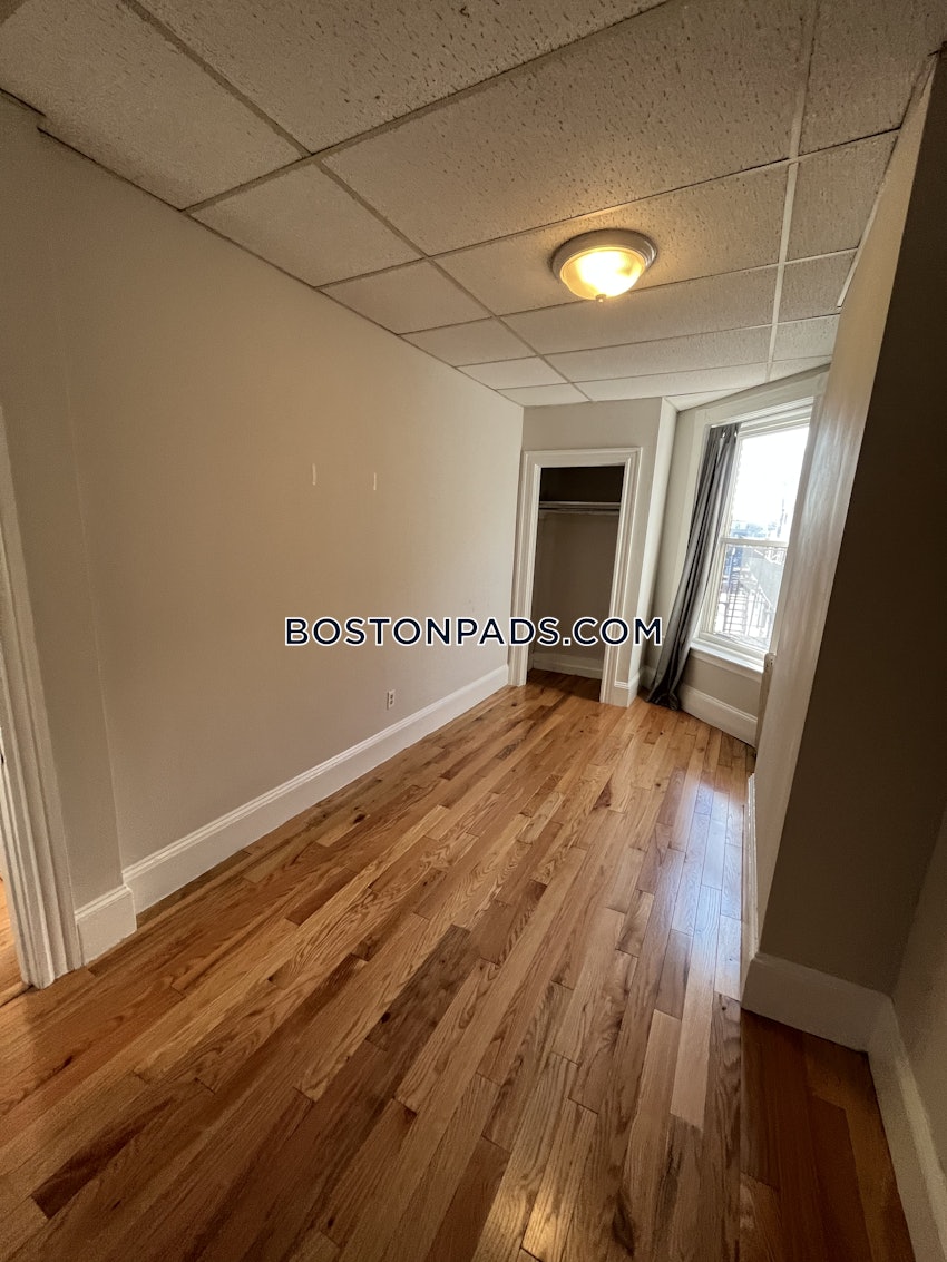 BOSTON - ALLSTON - 1 Bed, 1 Bath - Image 7