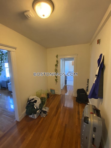 Boston - 2 Beds, 1 Baths