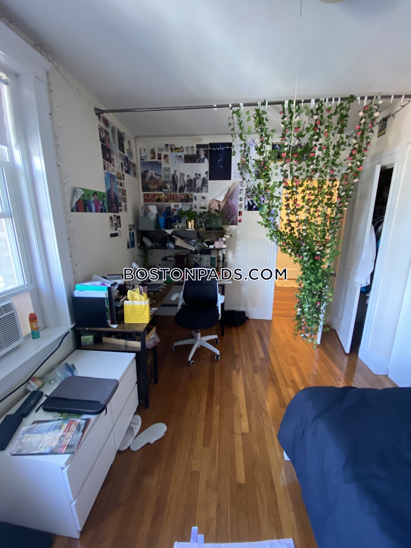 Boston - $2,800+ /month