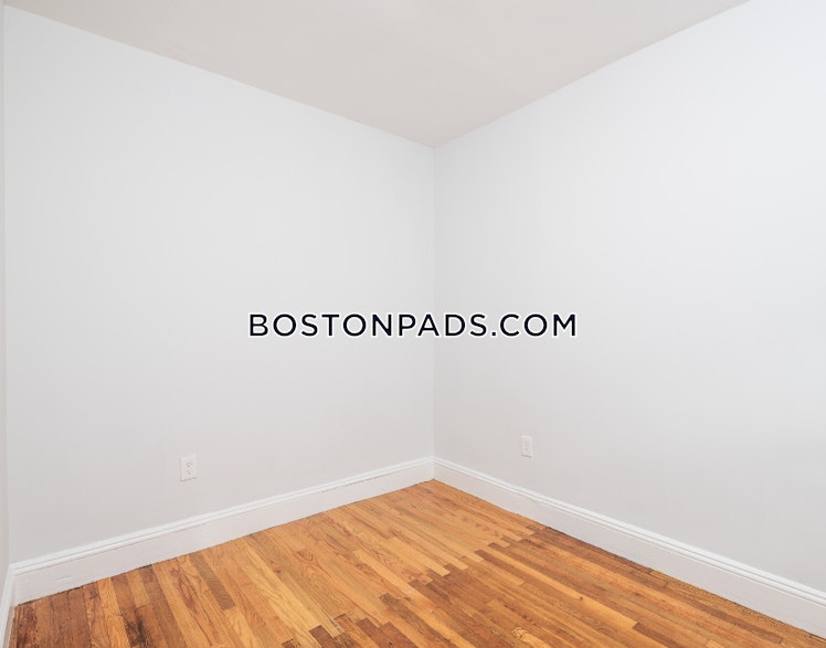 Worthington St., Roxbury Crossing