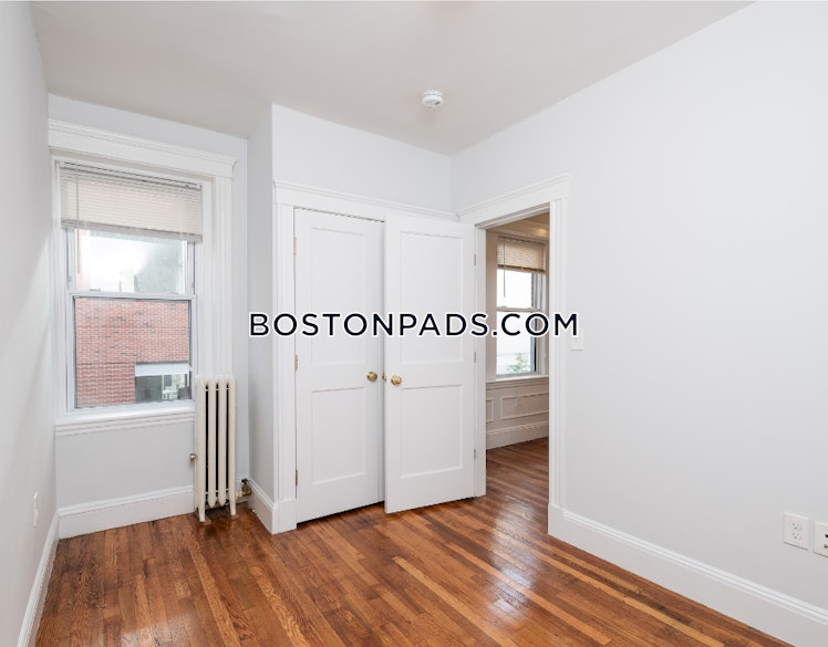 Worthington St., Roxbury Crossing