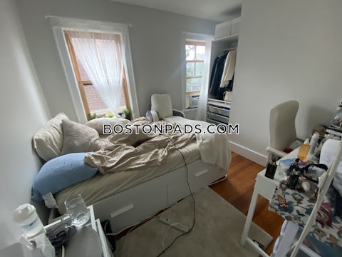 College Ave. Somerville photo 7