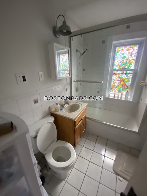 College Ave. Somerville photo 10