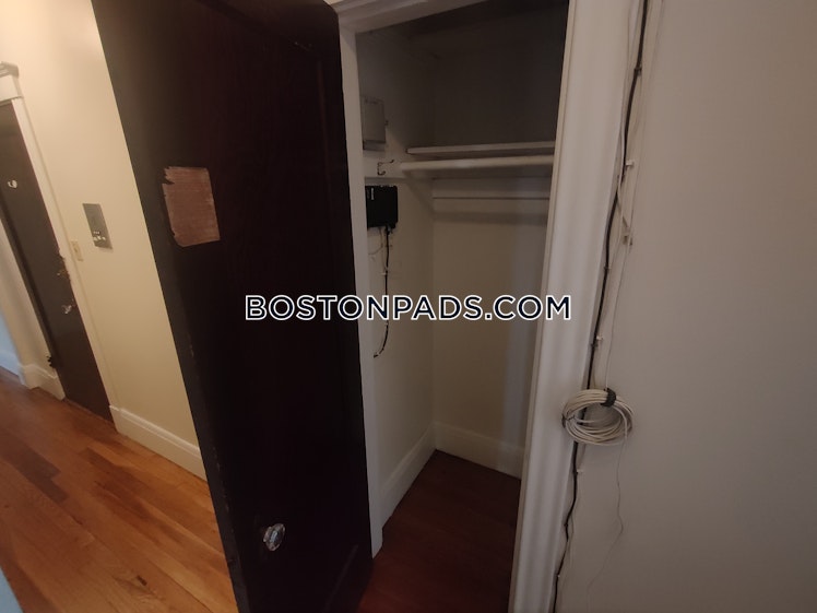 Pleasant St., Malden