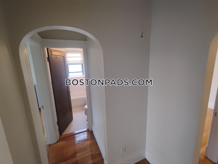 Pleasant St., Malden