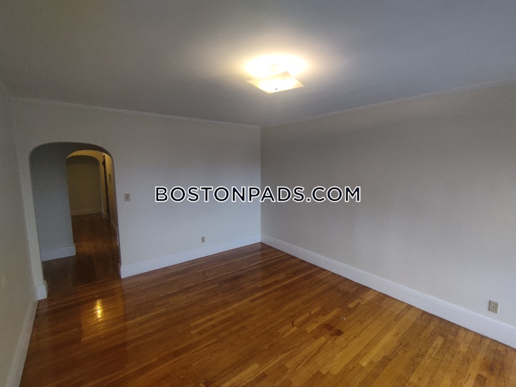 Pleasant St., Malden