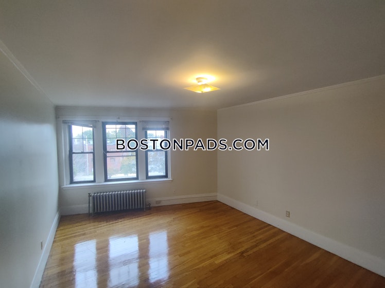 Pleasant St., Malden