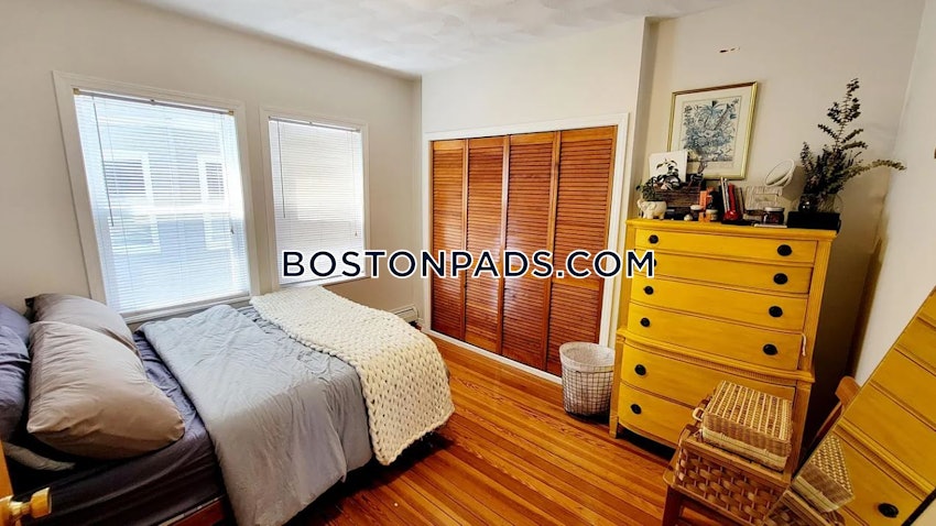 SOMERVILLE - TUFTS - 3 Beds, 1 Bath - Image 19