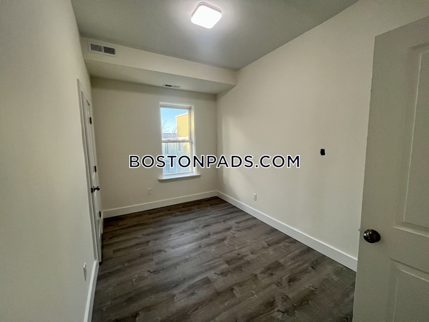 BOSTON - ROXBURY - 4 Beds, 2 Baths - Image 15