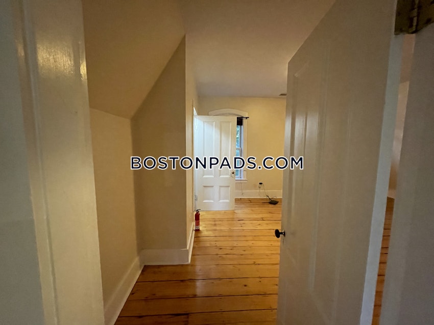 BOSTON - FORT HILL - 1 Bed, 1 Bath - Image 18