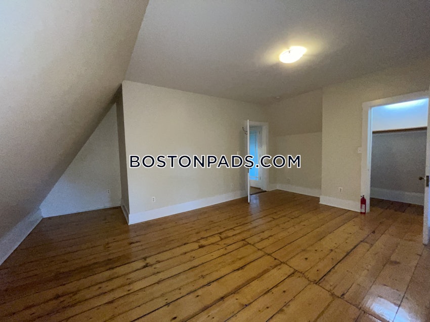 BOSTON - FORT HILL - 1 Bed, 1 Bath - Image 10