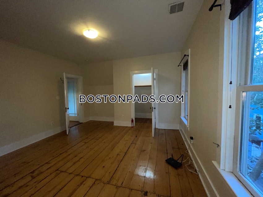 BOSTON - FORT HILL - 1 Bed, 1 Bath - Image 9