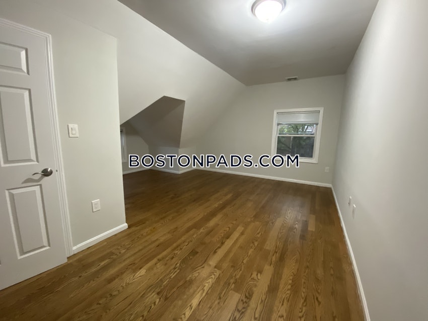 BOSTON - DORCHESTER - CENTER - 3 Beds, 1 Bath - Image 12