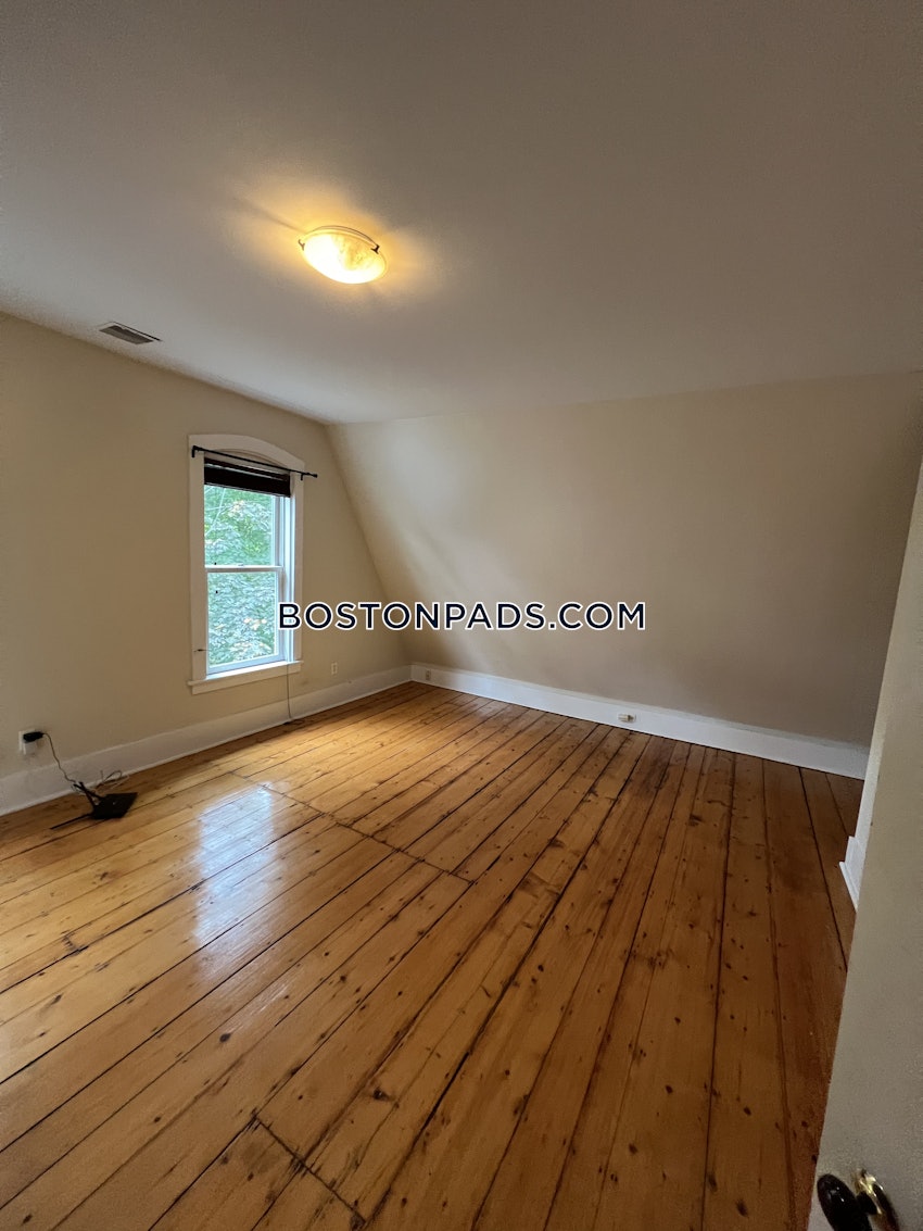 BOSTON - FORT HILL - 1 Bed, 1 Bath - Image 12