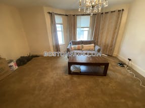 Medford 4 Beds 1 Bath  Tufts - $4,400 No Fee