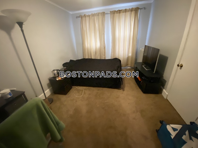 Bowdoin St., Medford