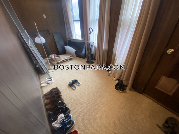 Bowdoin St., Medford