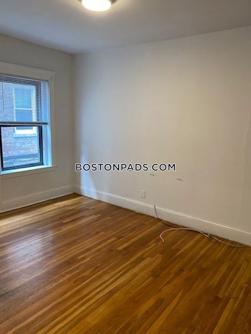 BOSTON - ALLSTON/BRIGHTON BORDER - 1 Bed, 1 Bath - Image 2