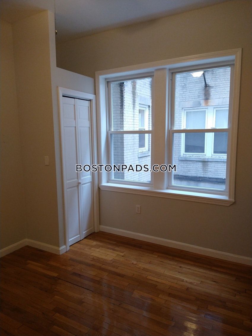 BOSTON - ALLSTON - 3 Beds, 1 Bath - Image 14