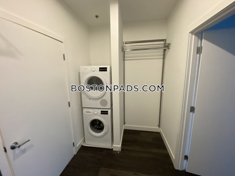 Cambridge St. Boston photo 2