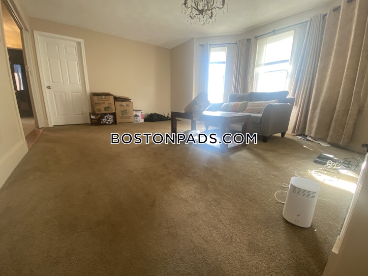 Bowdoin St., Medford