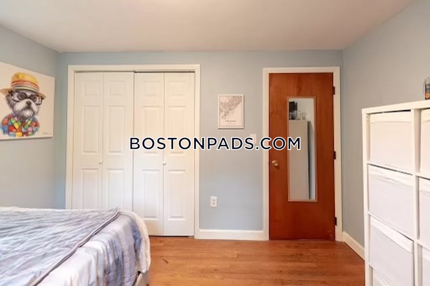 DEDHAM - 4 Beds, 2 Baths - Image 11