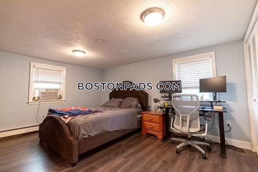 DEDHAM - 4 Beds, 2 Baths - Image 8