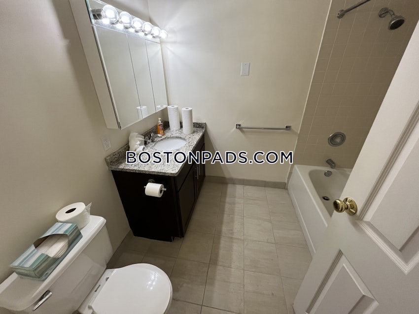 NEEDHAM - 2 Beds, 2 Baths - Image 15