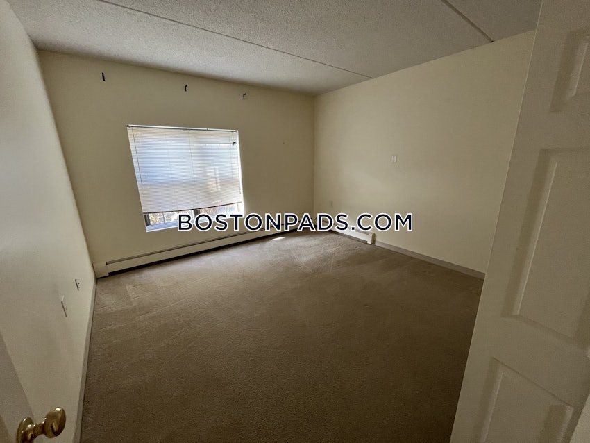 NEEDHAM - 2 Beds, 2 Baths - Image 7