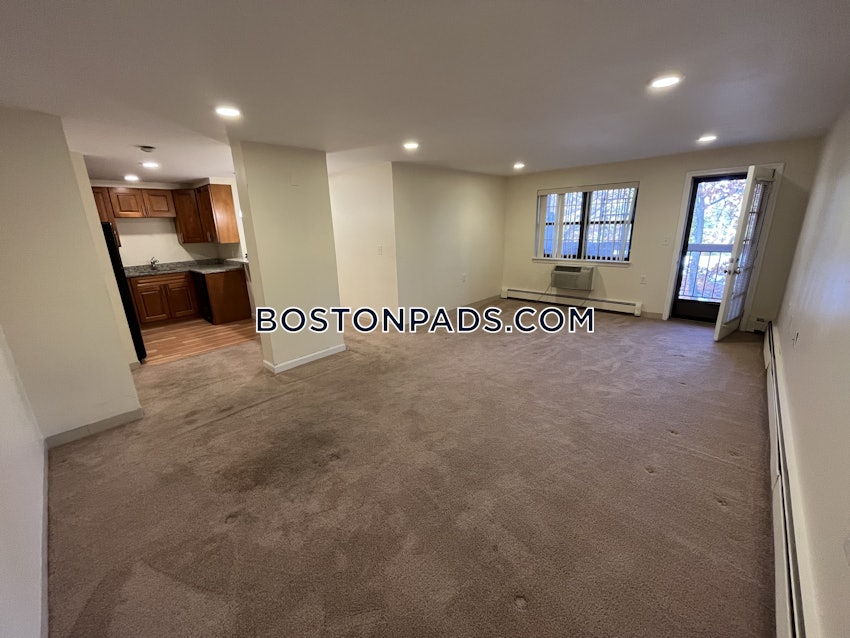 NEEDHAM - 2 Beds, 1 Bath - Image 8