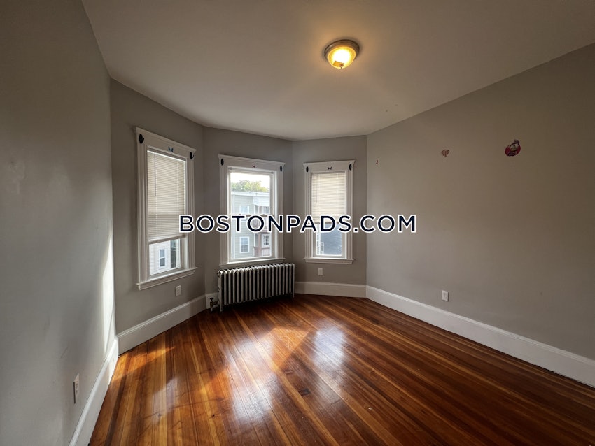 BOSTON - DORCHESTER - BOWDOIN STREET AREA - 4 Beds, 1 Bath - Image 10