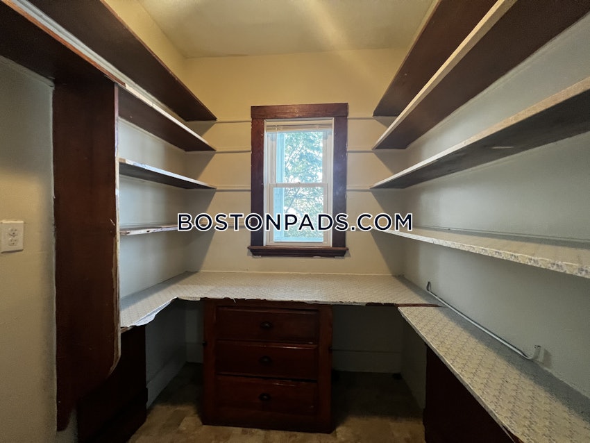 BOSTON - DORCHESTER - BOWDOIN STREET AREA - 4 Beds, 1 Bath - Image 7