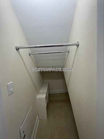 Thornton Rd. Brookline