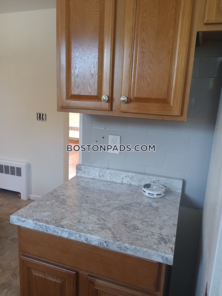 BOSTON - ROSLINDALE - 3 Beds, 1 Bath - Image 2