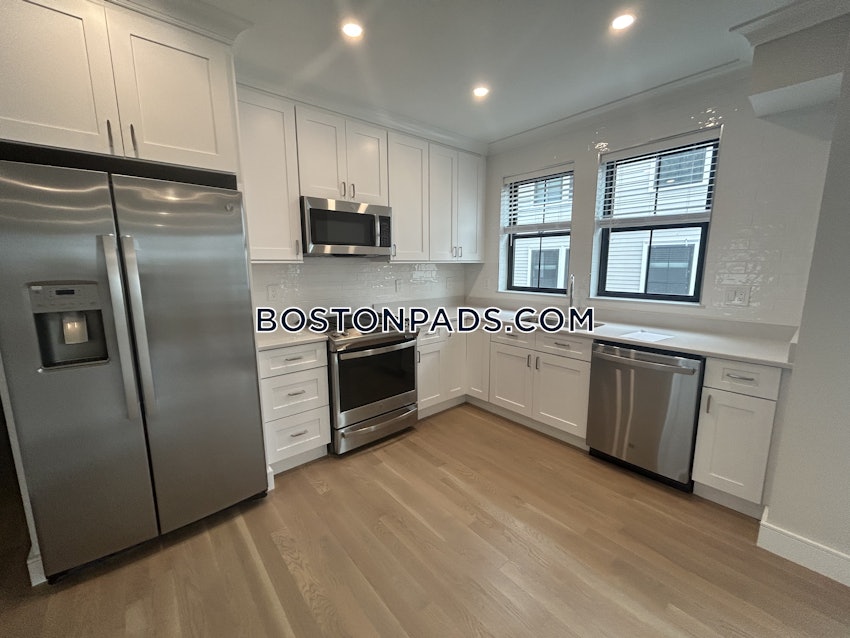 BOSTON - JAMAICA PLAIN - STONY BROOK - 4 Beds, 2 Baths - Image 9