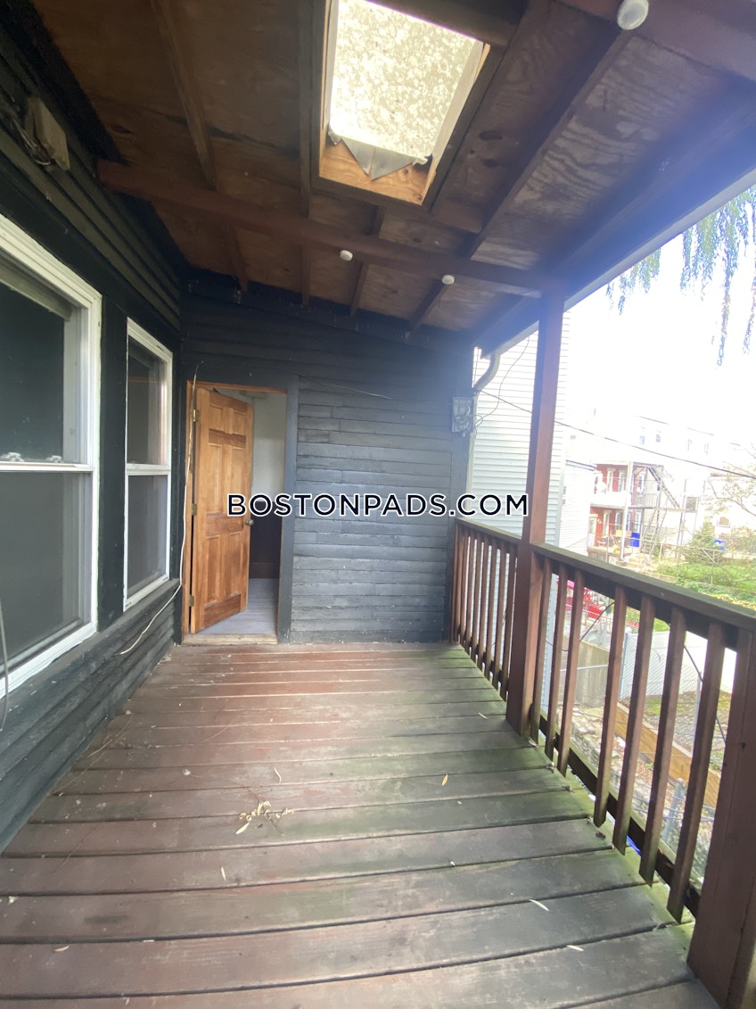 Boston - $2,800+ /month