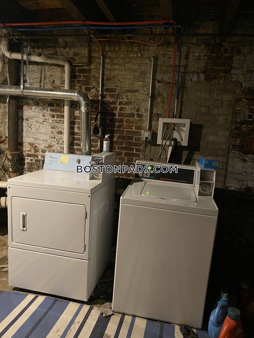 Boston - $2,800+ /month