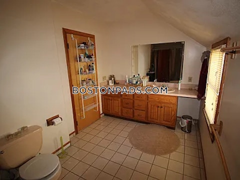 Princeton St. Medford photo 6