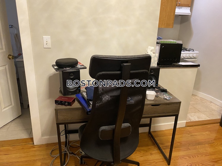 Hemenway St., Boston