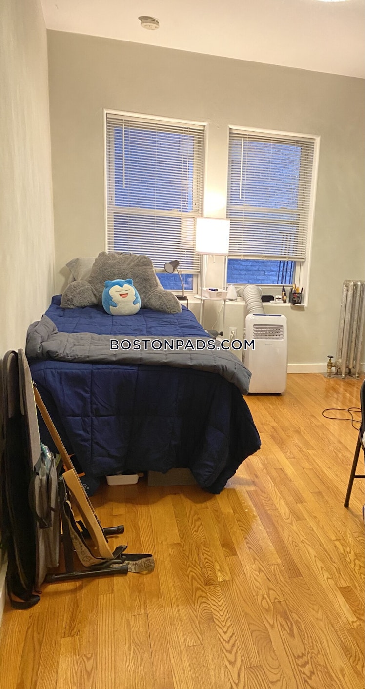 Hemenway St., Boston