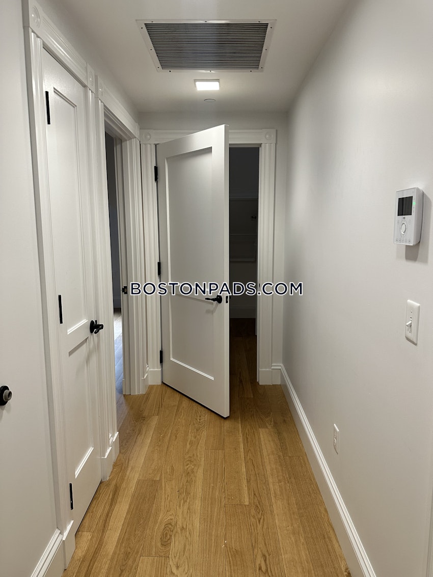 BOSTON - ALLSTON - 3 Beds, 2 Baths - Image 18