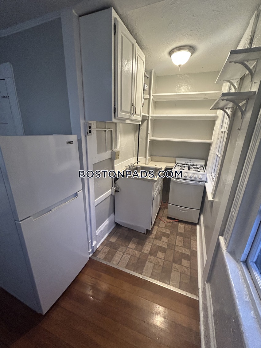 BOSTON - BEACON HILL - 1 Bed, 1 Bath - Image 15