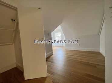 Boston - 3 Beds, 2 Baths