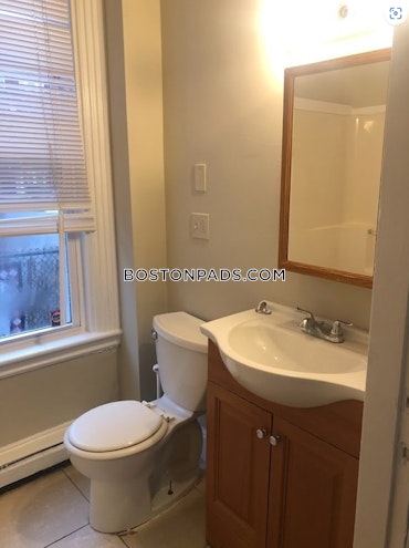 Boston - 7 Beds, 2 Baths