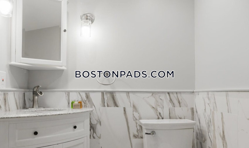 CAMBRIDGE - HARVARD SQUARE - 4 Beds, 2 Baths - Image 5