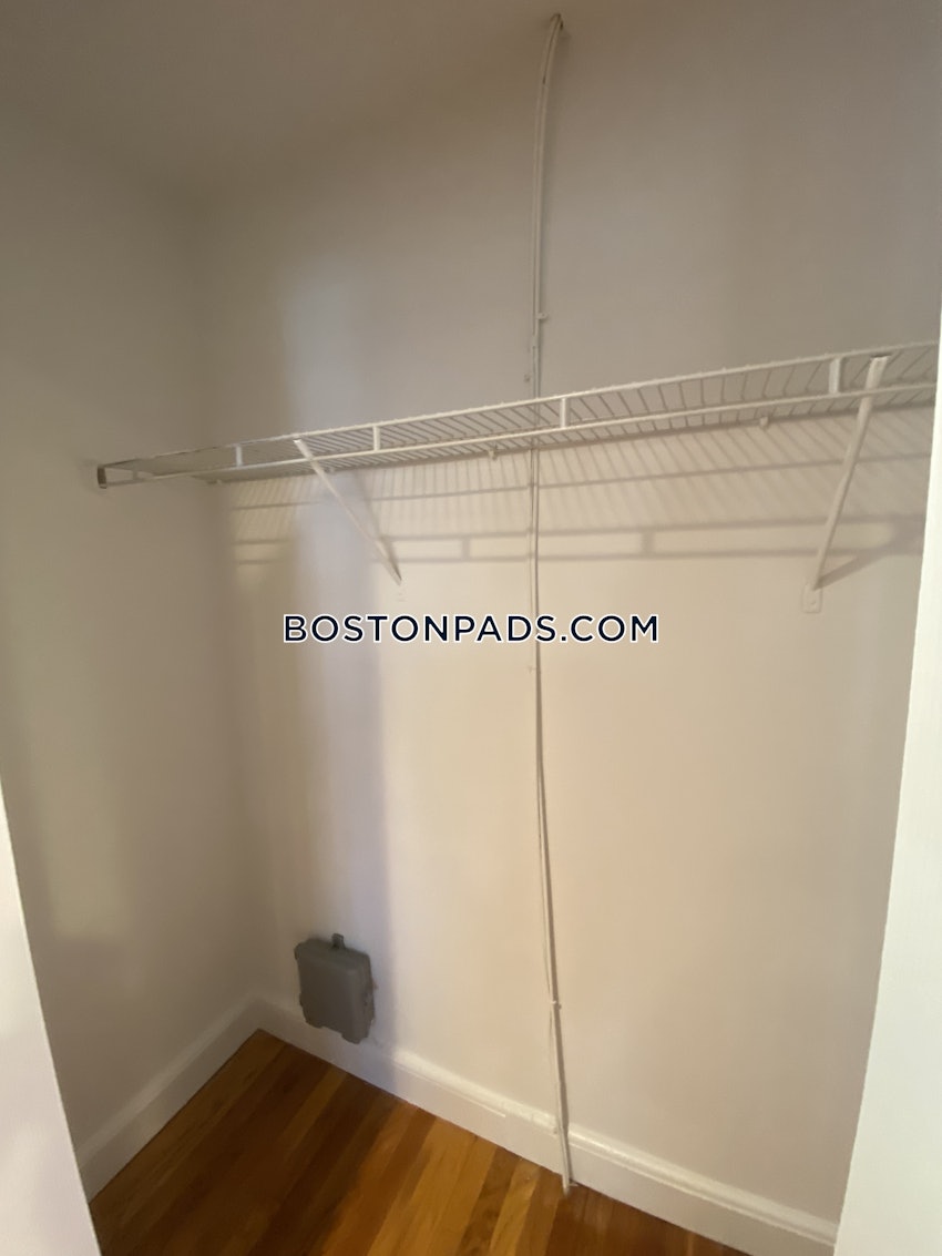 NEWTON - WABAN - 2 Beds, 1 Bath - Image 8