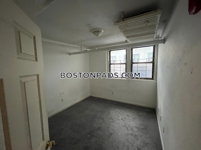 Boston - $3,400+ /mo