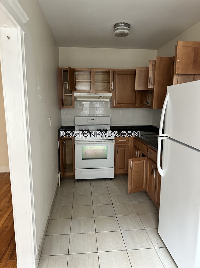 Boston - $2,300+ /mo